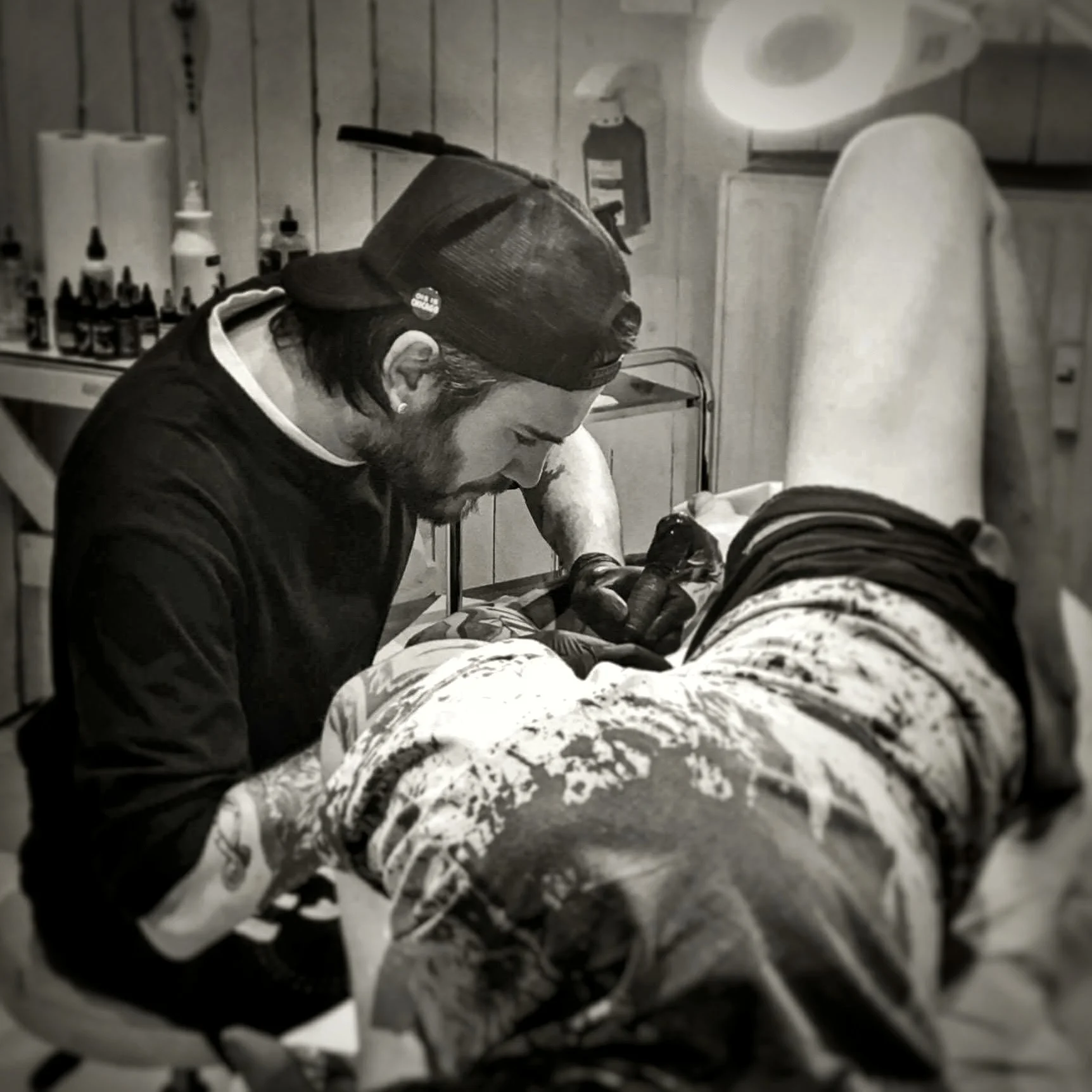 Luca Limito – Tätowierer und Künstler im Atelier Voltaire Tattoo Studio Deggendorf